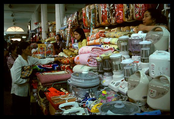 Dong Kinh market